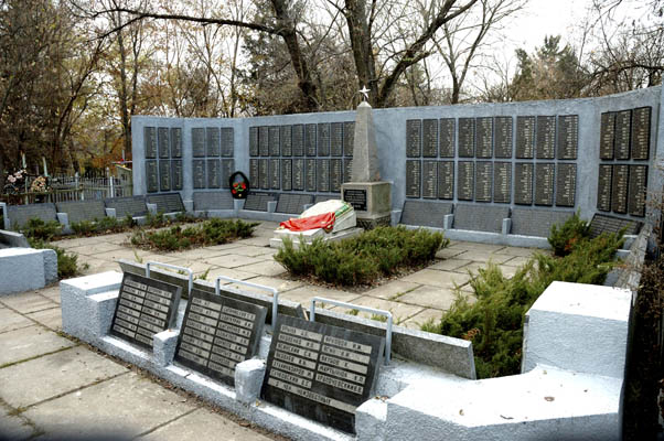 Братская могила №2 Реевское кладбище г. Кременчуг